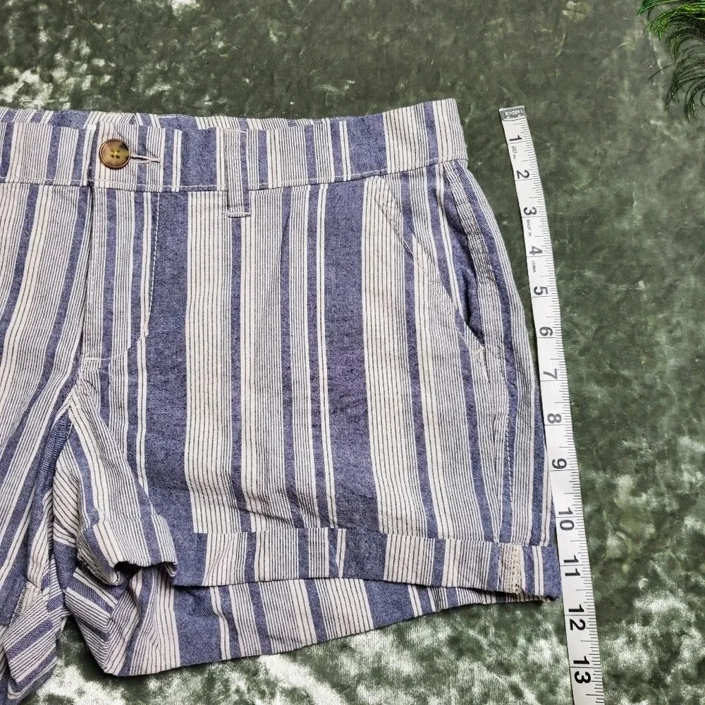 Old‎ Navy Striped Cuffed Shorts